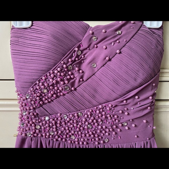 Le Chateau Beaded Short Prom/Grad/Event Dress - Picture 6 of 7